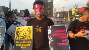kekerasan-dialami-jurnalis-dan-warga-sipil-dilakukan-aktivis-ham-di-makassar.jpg