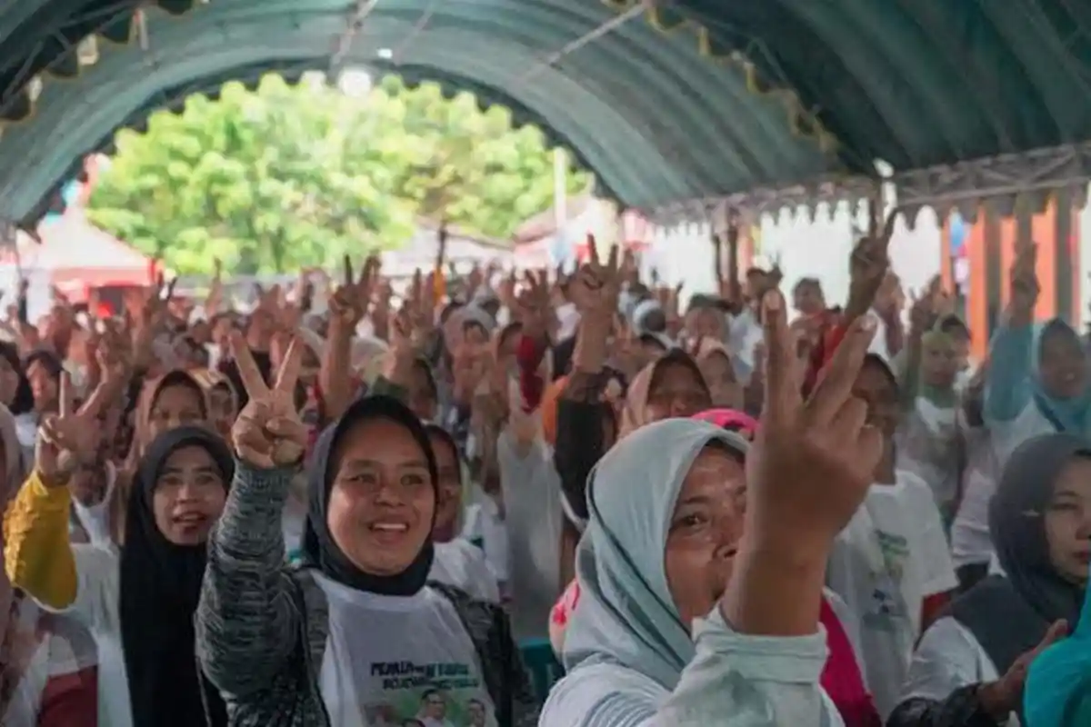 Para PKL Ngemplak Doakan Pasangan Wahono-Nurul Terpilih Jadi Pemimpin Bojonegoro