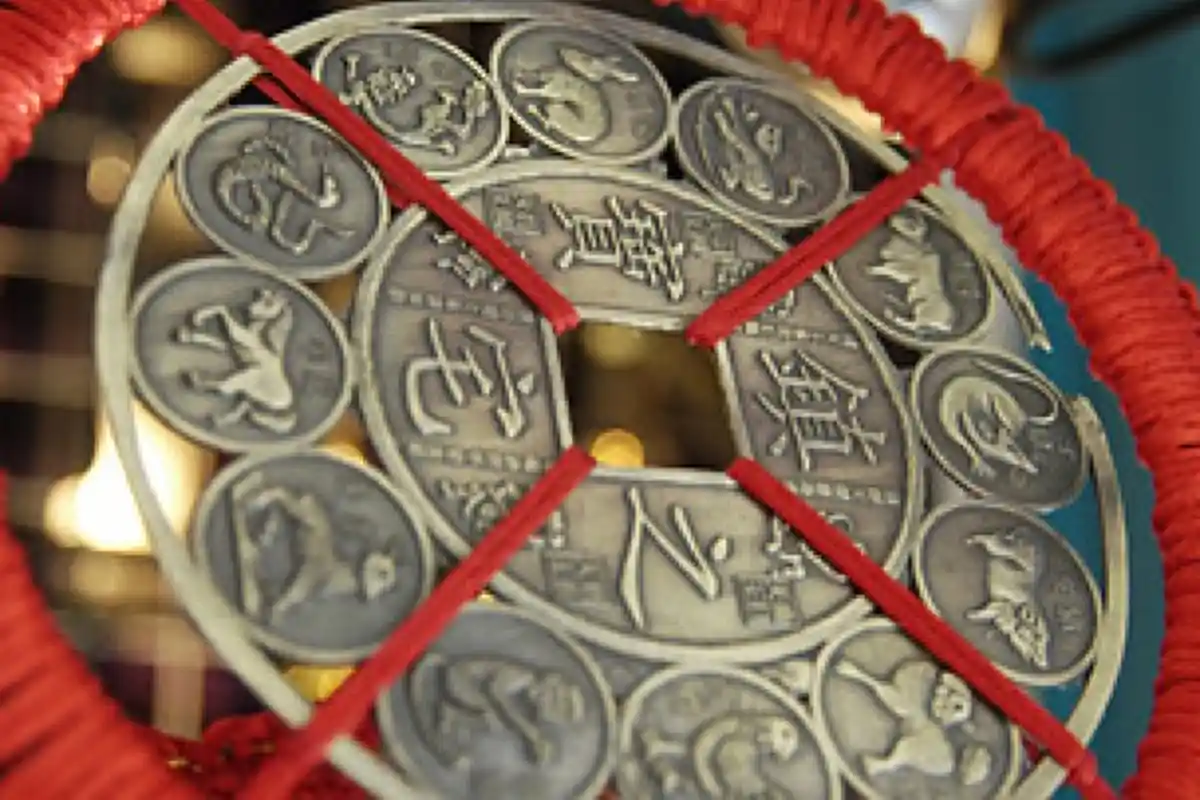 RAMALAN SHIO Hari Ini Senin 15 Agustus 2022, Shio Monyet Lagi Bangga Banget sama Diri Sendiri