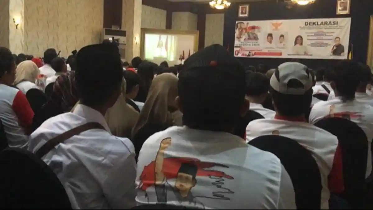 Sebut Pemilih Muda Capai 60 Juta Orang, Relawan Prabowo Minta Gibran Jadi Cawapres