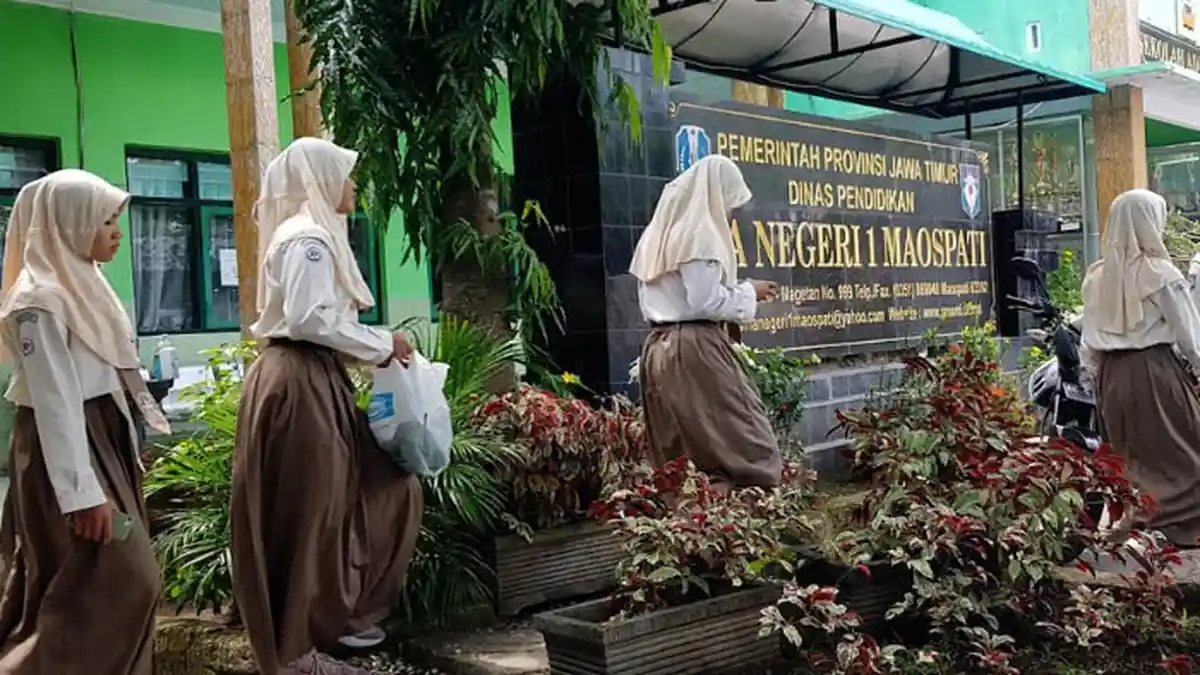 Uang Pungli Tidak Kembali Meski Komite SMA di Magetan Bubar; Wali Murid Ingin Proses Hukum Berlanjut