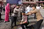 bentuk-penghargaan-atas-kinerja-disiplin-dan-pengabdian-mereka.jpg