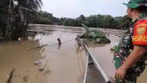 banjir-di-Desa-Pulau-Bayur.jpg