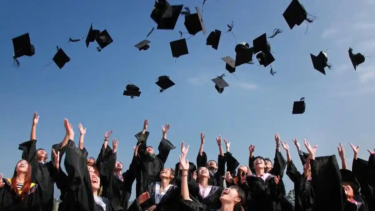 50 Ucapan Selamat Sempro untuk Teman, Singkat dan Berkesan