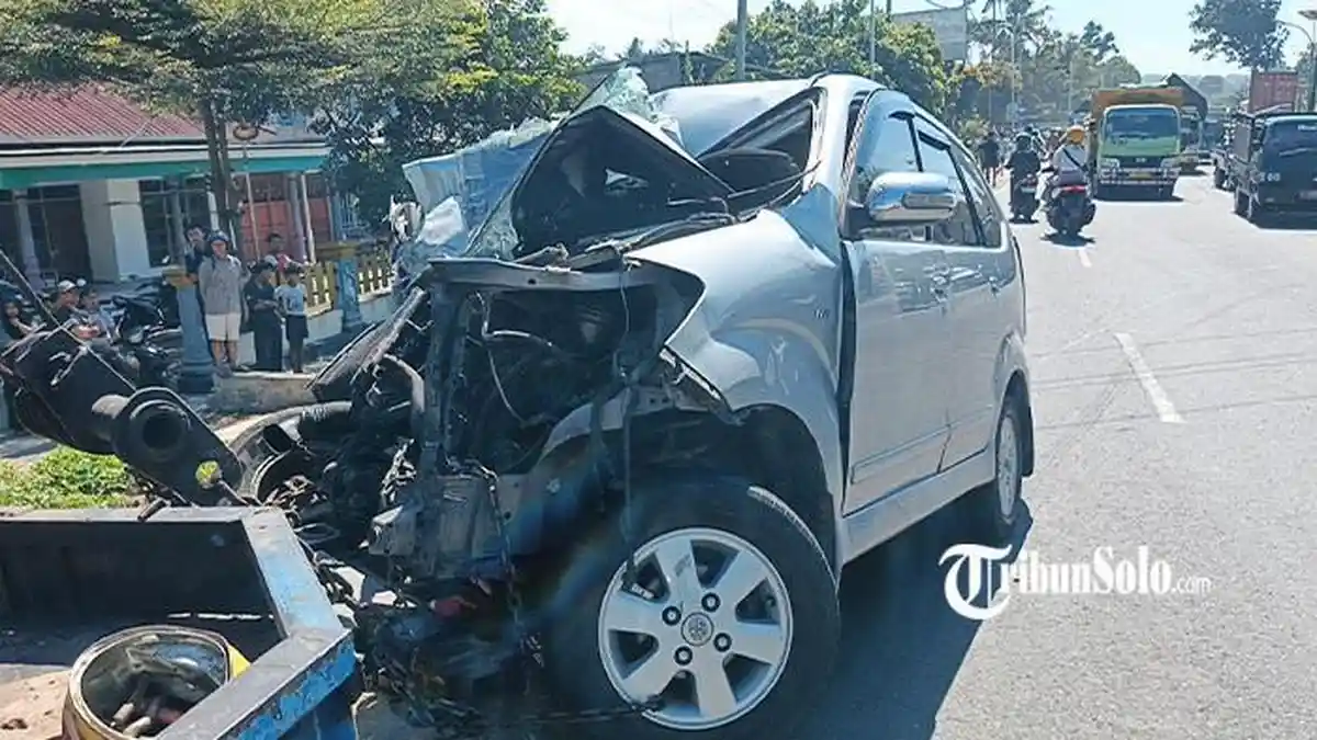 Detik-detik Kecelakaan Maut Melibatkan 4 Kendaraan di Boyolali, Korban Tewas saat Jemput Istri - Tribunbatam.id