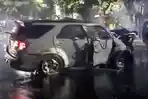 Fortuner-tabrak-Scoopy-di-Jalan-Gubernur-Suryo-Surabaya.jpg