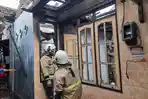 Rumah Warga di Kampung Sekayu Kota Semarang Terbakar, Petugas Berjibaku di Jalan yang Sempit