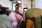 Bupati Paramitha Hadiri Pengajian Rutin di Ponpes Al Hikmah 1 Benda, Seribu Paket Sembako Diserahkan