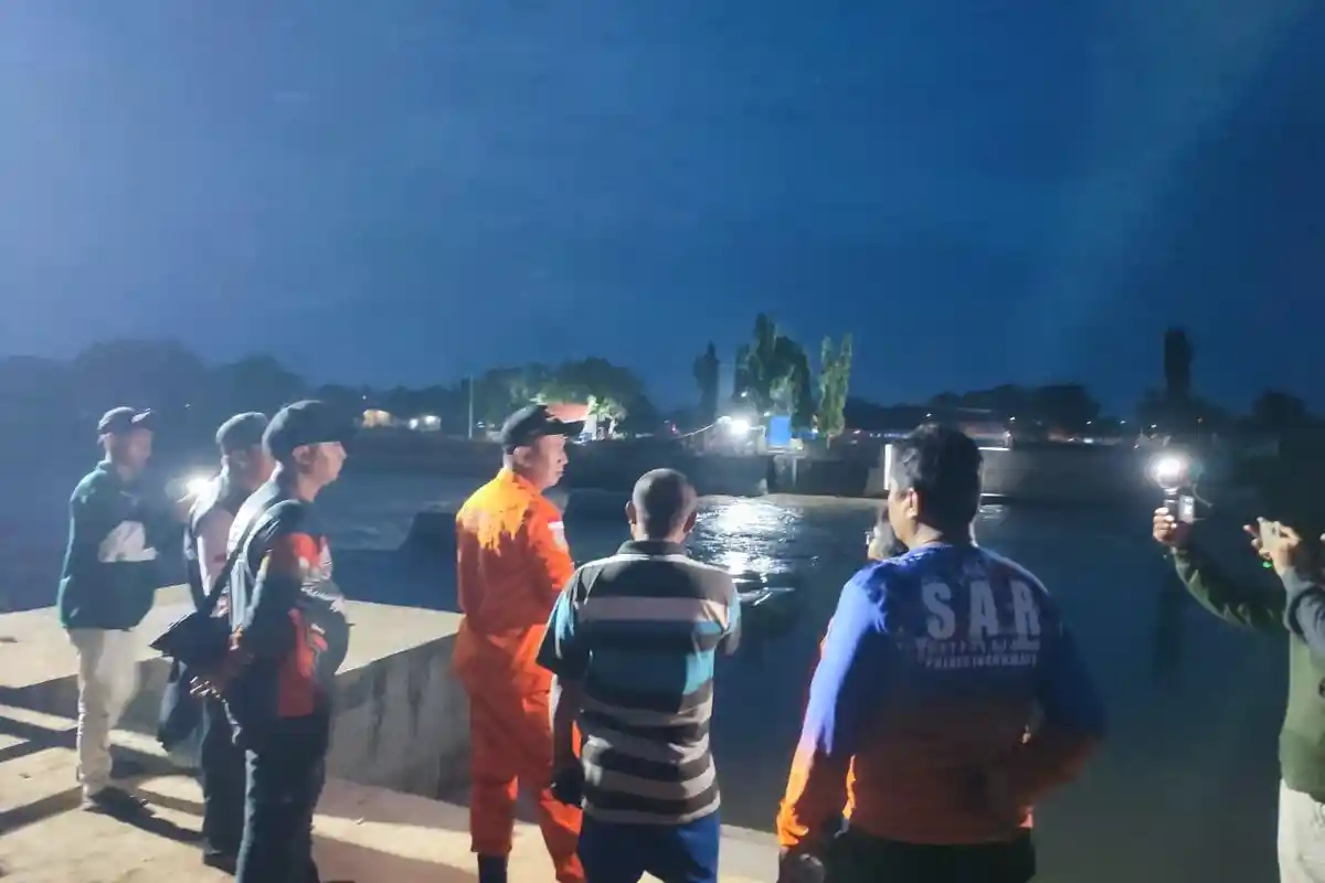 Update 2 Mahasiswa Polindra Indramayu Tenggelam saat Rafting di Bendungan Karet Bangkir