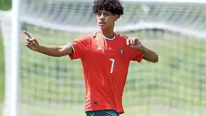 Cristiano-Ronaldo-Jr-mengukir-debut-bersama-timnas-U15-Portugal-dalam-laga-melawan-Jepang.jpg