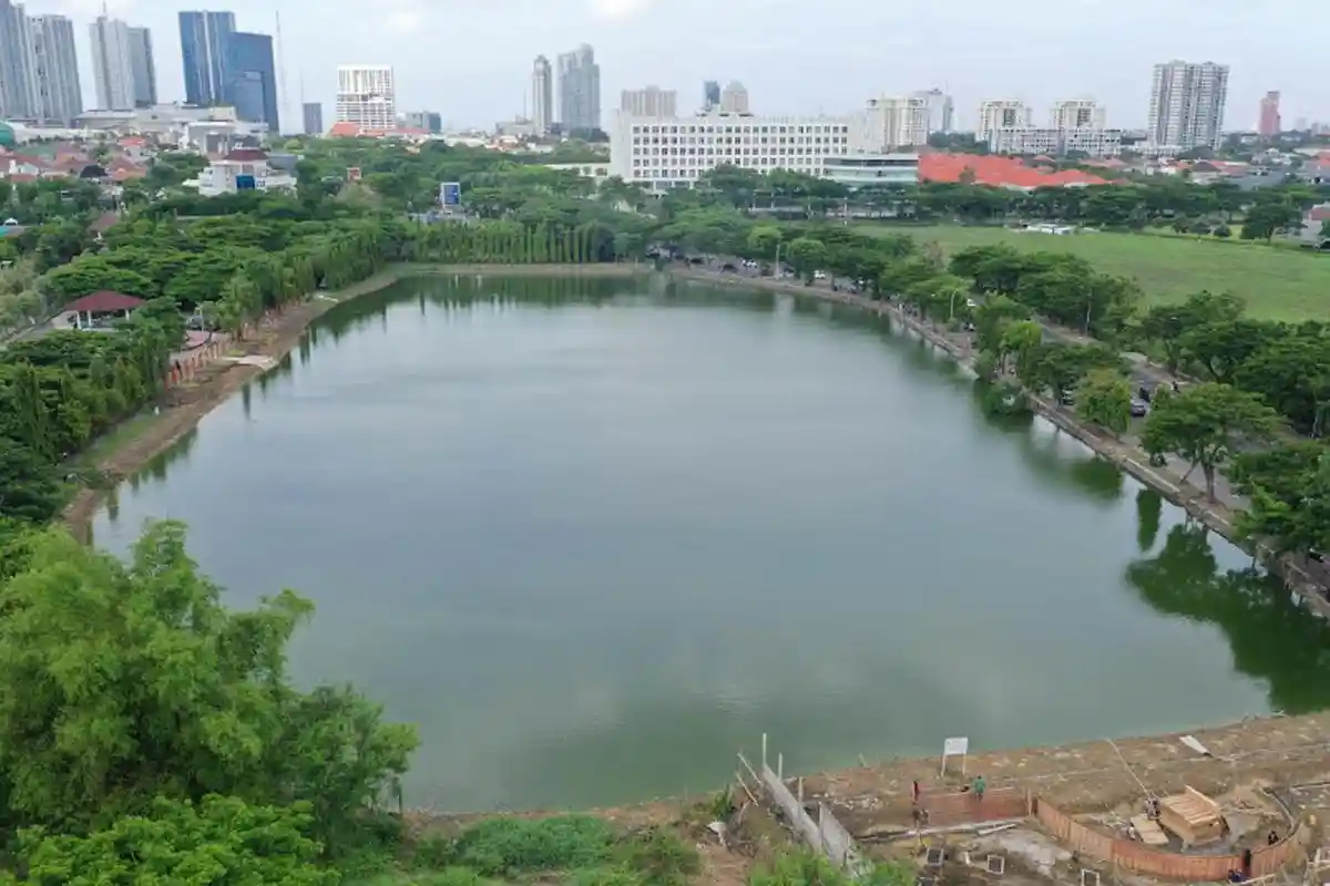 Eri Cahyadi Siapkan Sentra UMKM Hingga Joging Track di Waduk Depan Unesa