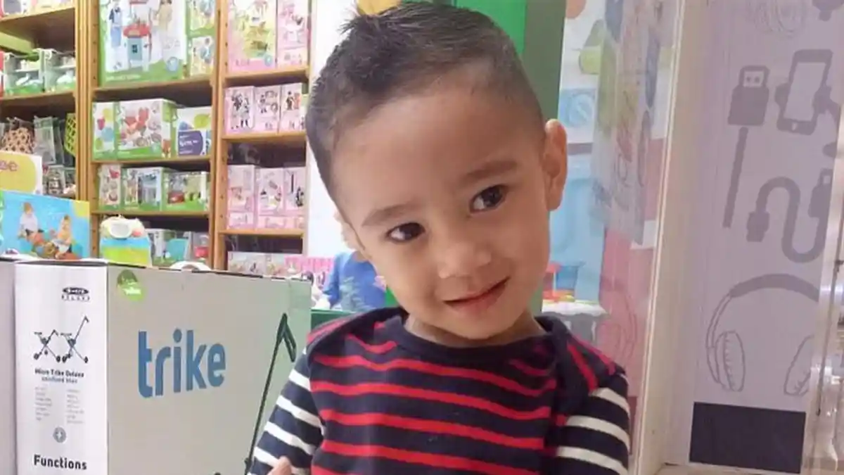 Takut Diajak Main ke Pantai, Begini Cara Rafathar Ngeles, Netter: Cerdas Banget Alasannya