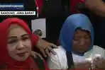 kartini-menangis-biru.jpg
