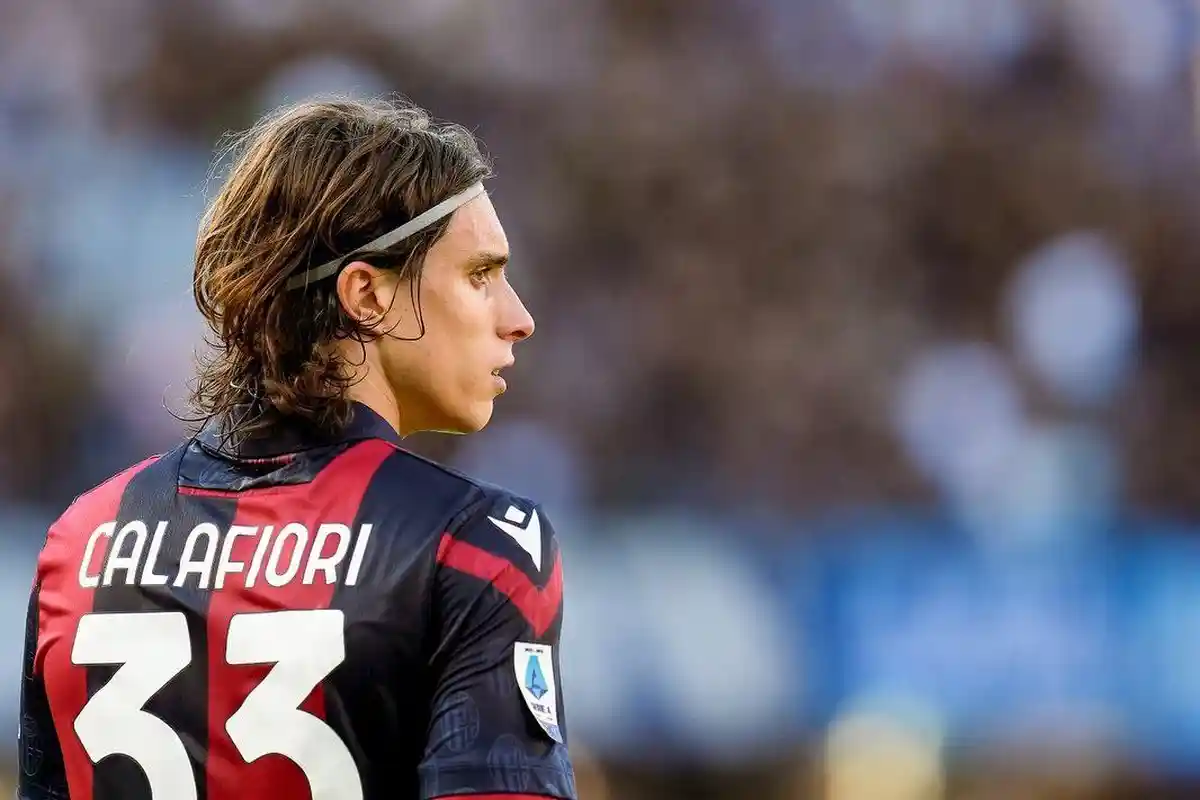 AS Roma Berusaha Mengambil Untung dari Transfer Riccardo Calafiori ke Arsenal