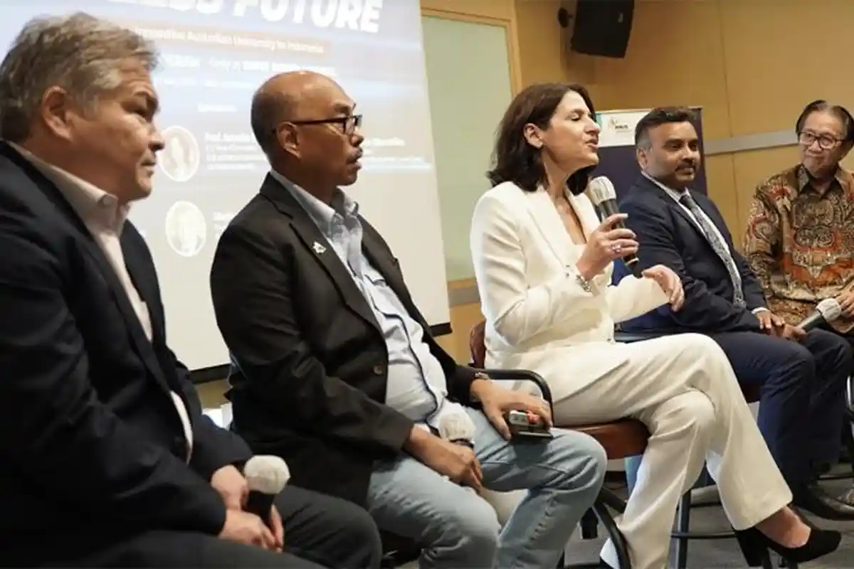 Binus International Gandeng La Trobe University Australia Luncurkan Two Degree Program