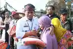 Zainal-A-Paliwang-mengunjungi-korban-kebakaran.jpg
