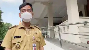 wali-kota-solo-gibran-rakabuming-raka-di-kompleks-balai-kota-solo.jpg