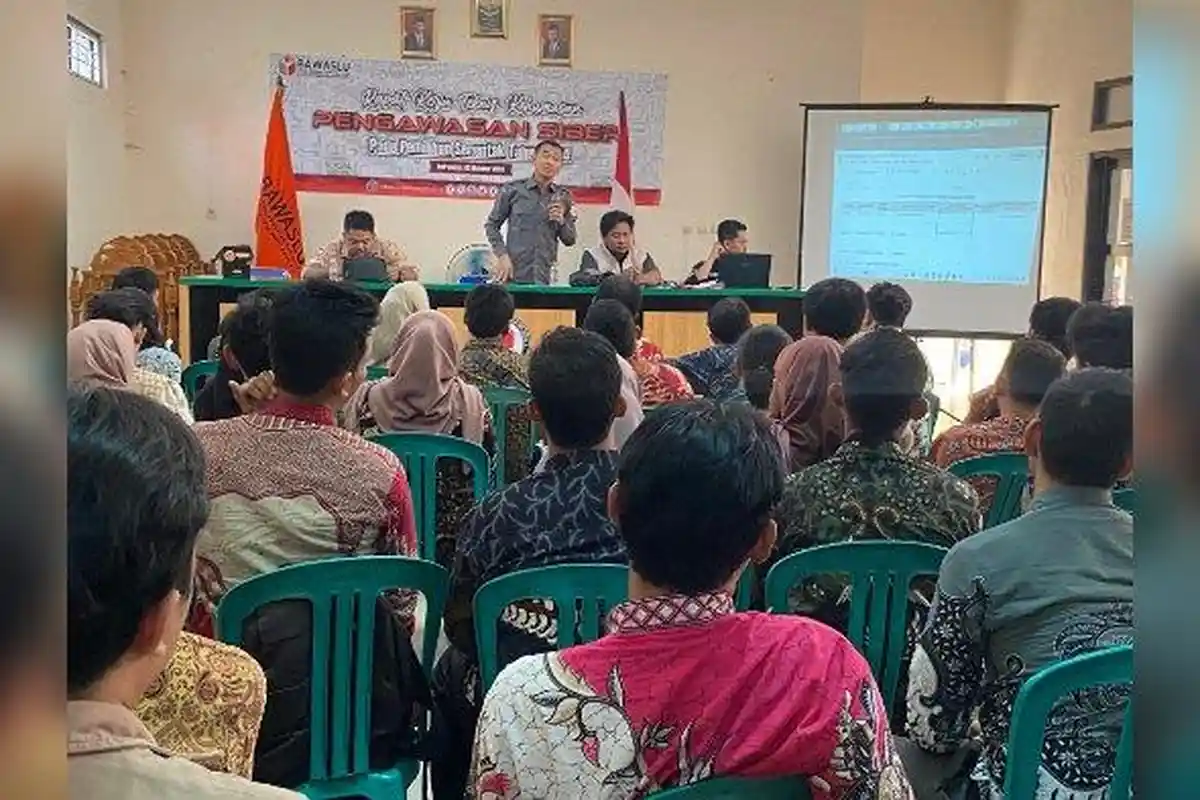 Bawaslu Indramayu Sebar Nomor Layanan, Jika Ada Ujaran Kebencian dan Hoaks di Medsos Segera Laporkan