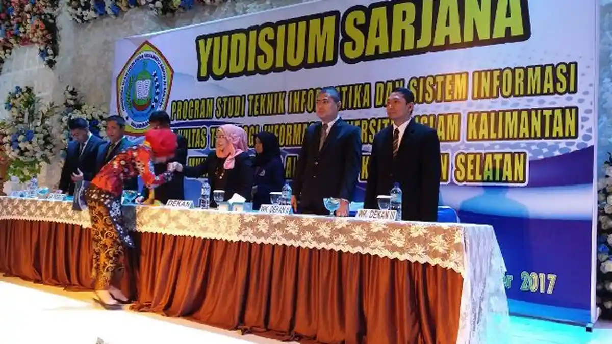 368 Sarjana Informatika Uniska Banjarmasin Ikuti Yudisium