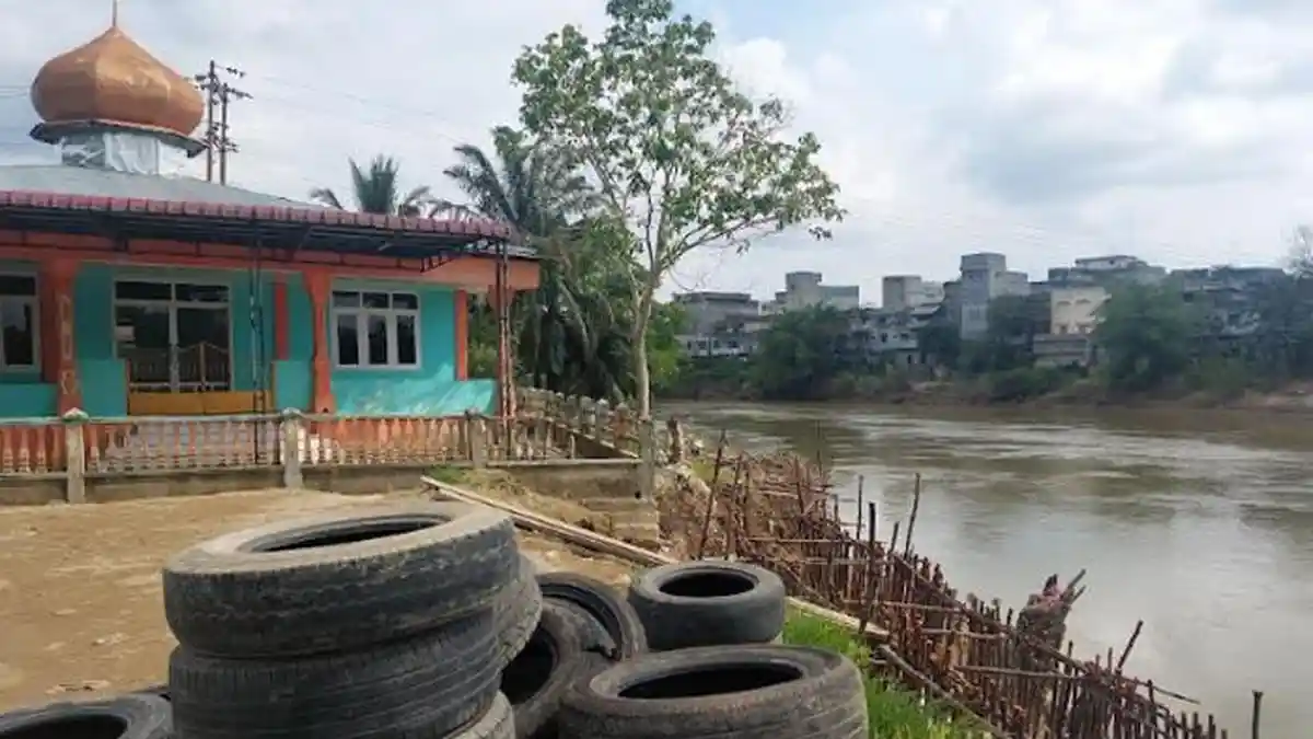 Masjid di Aceh Tamiang Terancam Hanyut Akibat Abrasi, Pernah Dikunjungi Wali Nanggroe