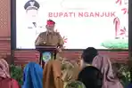 Bupati-Nganjuk-Marhaen-Djumadi-menghadiri-workshop-untuk-para-perempuan.jpg