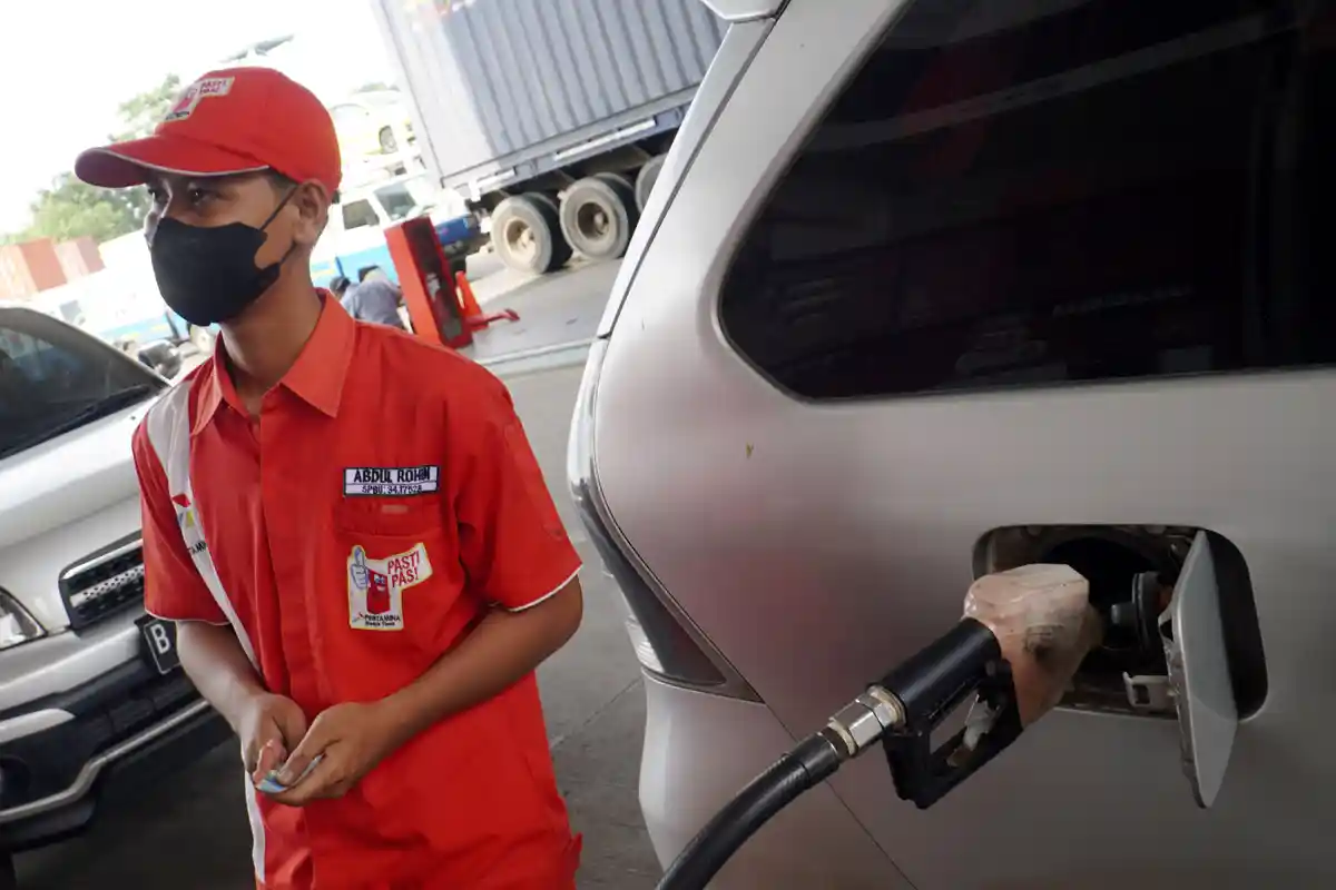 DPR: Mobil Berkapasitas 2.000 cc Seharusnya Dilarang Beli Pertalite