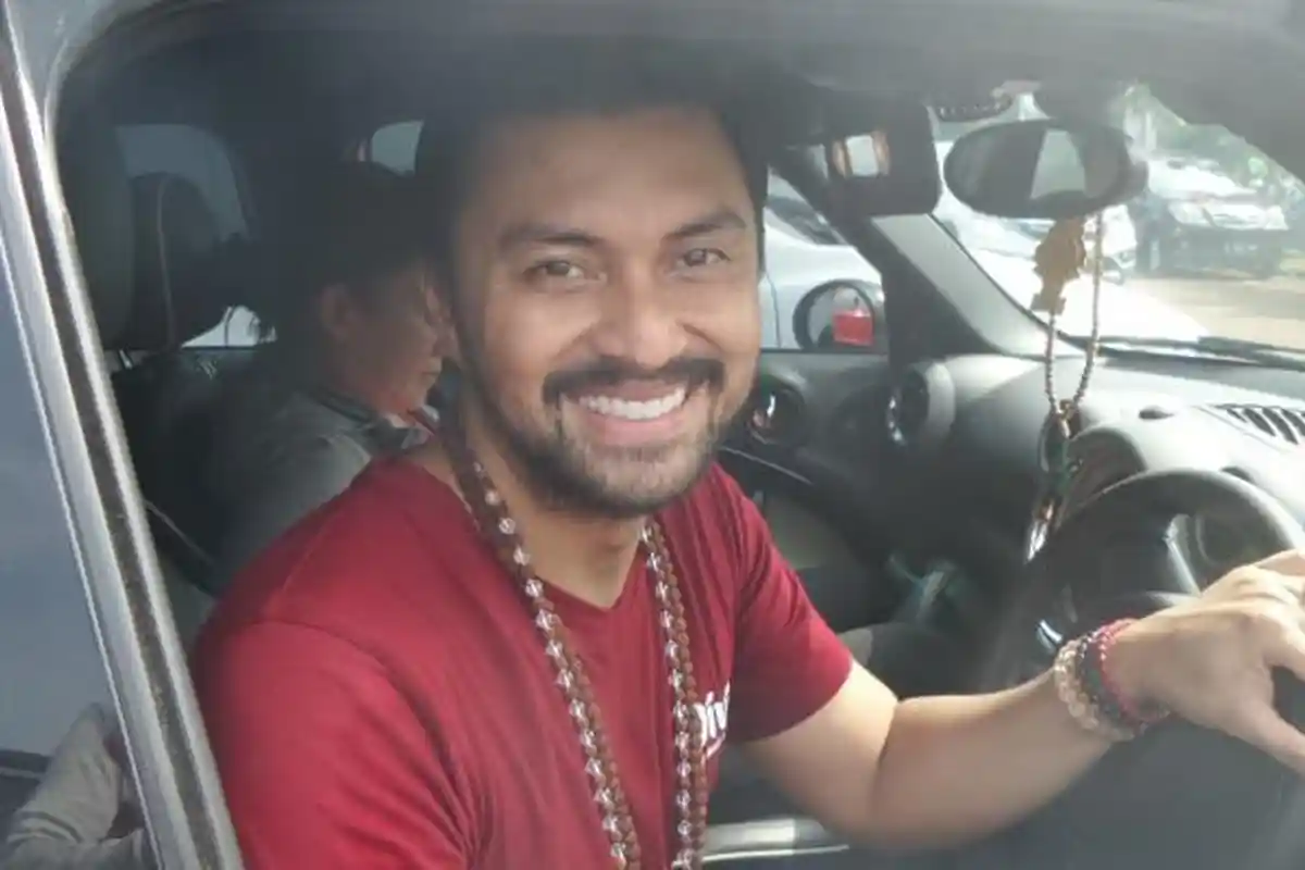 Anjasmara Ancam Polisikan Netizen yang Hina Istrinya jika Tak Segera Minta Maaf