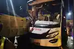 Gagal Menyalip, Bus Bagong Adu Banteng dengan Dump Truk di Lumajang, Sopir dan Penumpang Terluka