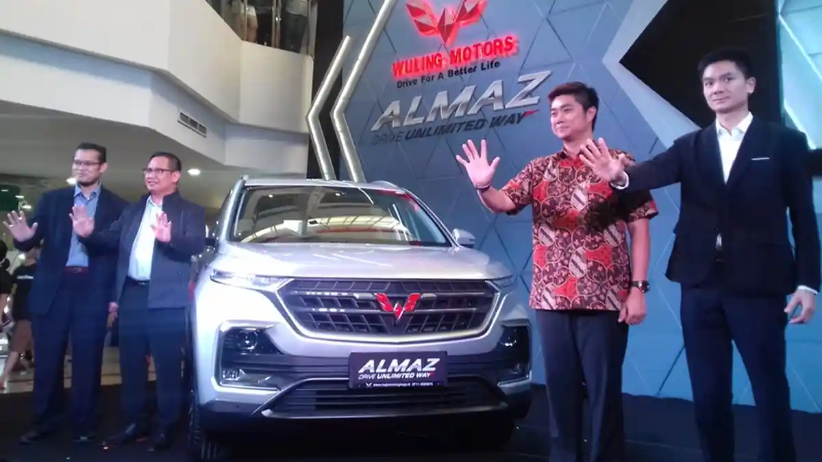 Mobil Wuling Almaz Laris Manis di PTC Palembang,  Berikut Harga Jual dan Fitur-fitur Keunggulannya