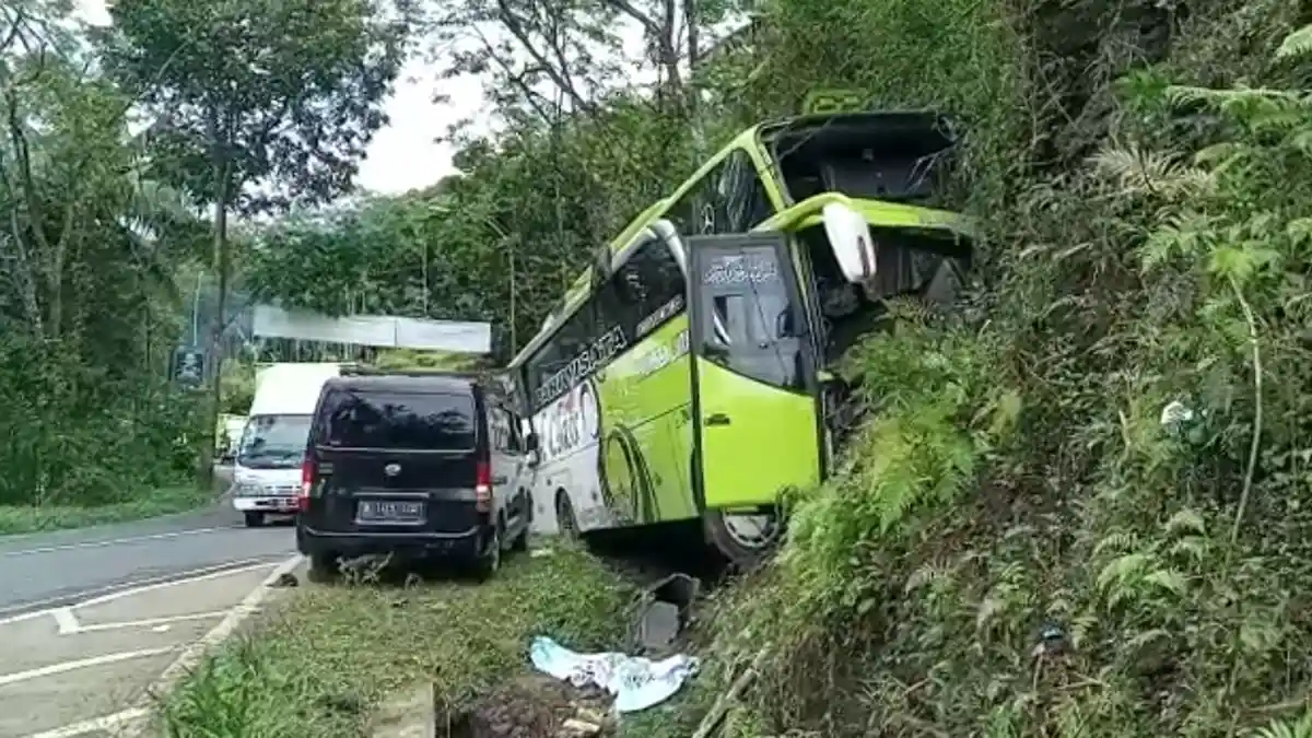 Kesaksian Korban Selamat Kecelakaan Maut Bus MI Miftahul Ma'arif Kudus, Banyak Jeritan Saat Tabrakan