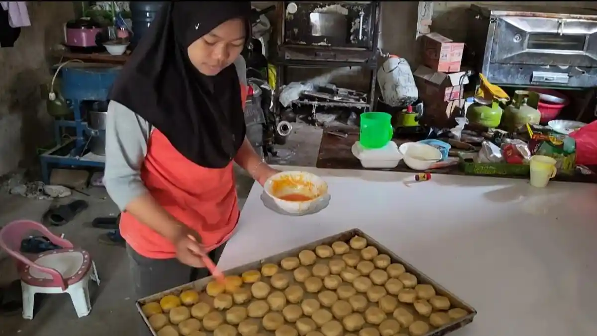Kisah Pasutri di Kediri Bangun Usaha Pia dari Rumah, Kini Mampu Produksi 1.000 Box Sehari