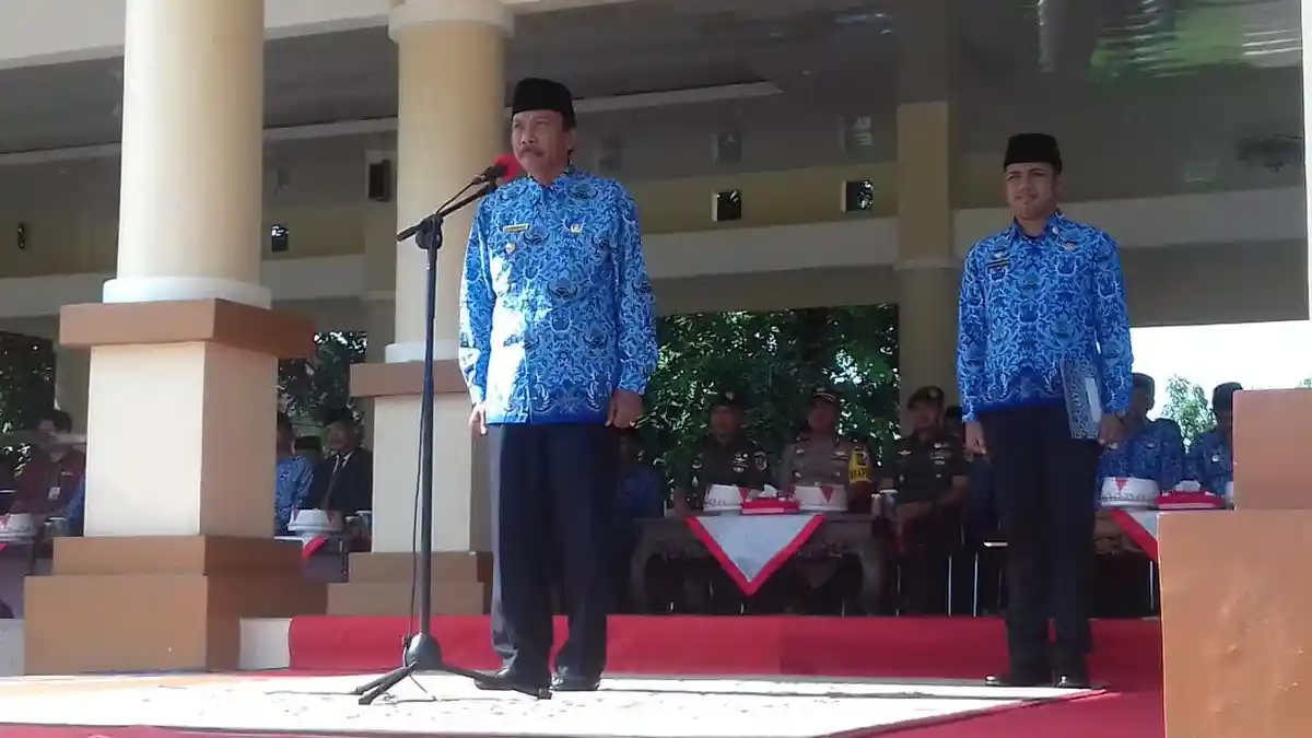 Fahsar Tidak Enak Badan, Ambo Dalle Irup HUT Korpri di Lapangan Merdeka - ambo-dalle_20161129_102155.jpg