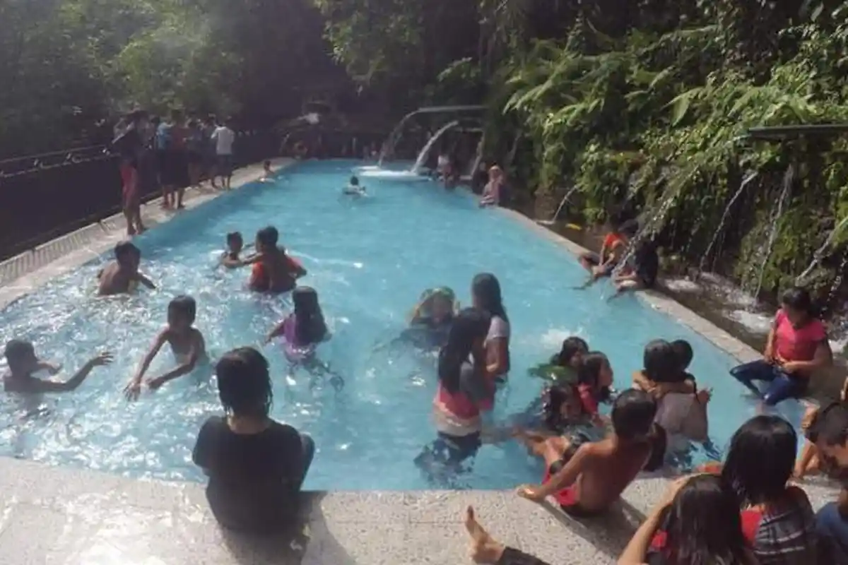 Wisata Pancor Datok, Sensasi Mandi di Kolam Atas Tebing Setinggi 20 Meter