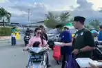 2000 Paket Takjil Dibagikan, KWSLP Gelar “Mas Joko Berbagi Nasi Kotak Gratis” di Empat Titik Palu