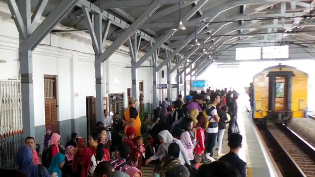 174 Penumpang di Purwokerto Ketinggalan Kereta Api