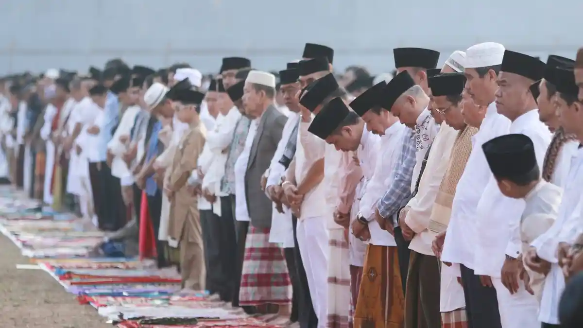 Bacaan Niat Sholat Idul Adha Dilengkapi Tata Cara Sholat Idul Adha 2020