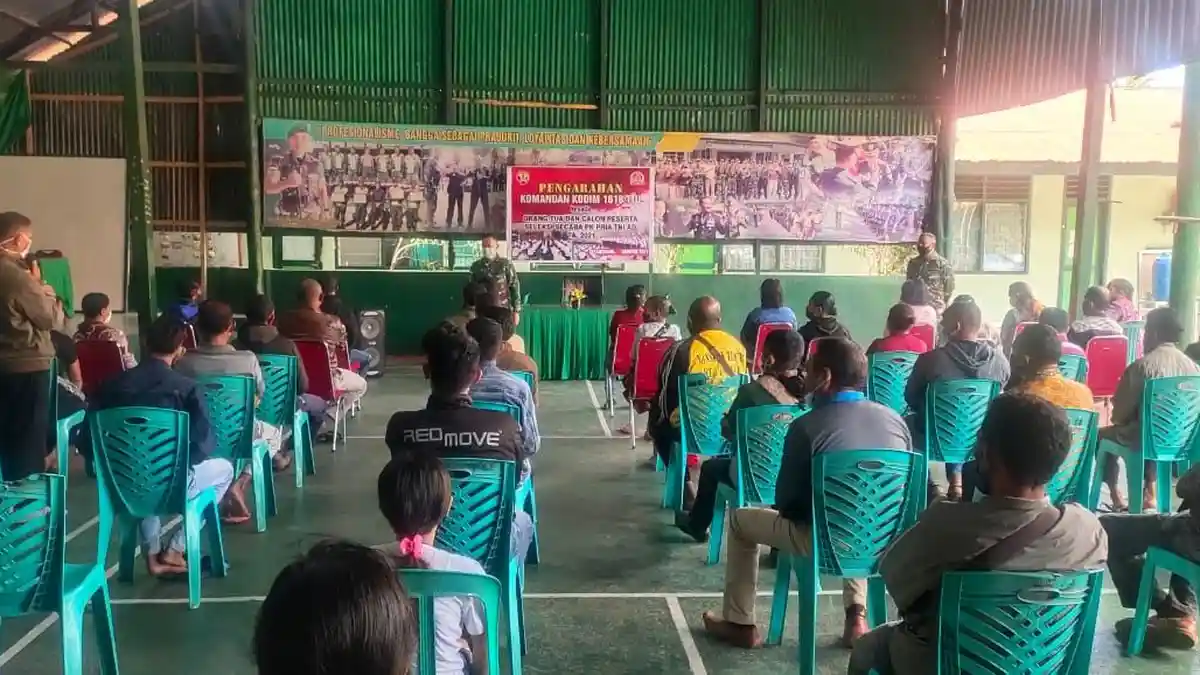 Dandim 1618/TTU Beri Arahan Bagi Orangtua dan Calon Peserta Secaba PK. Pria TNI-AD 2021
