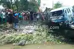 Elf Hantam Dumptruck dan Motor di Jombang, Pemotor Tewas di Tempat