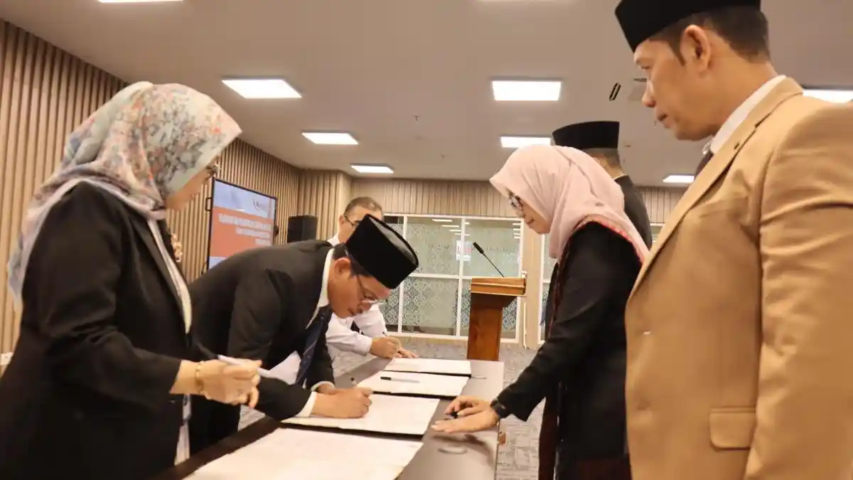Daftar Pejabat Universitas Jambi yang Diberhentikan dan Dilantik Rektor Unja Helmi - Tribunjambi.com