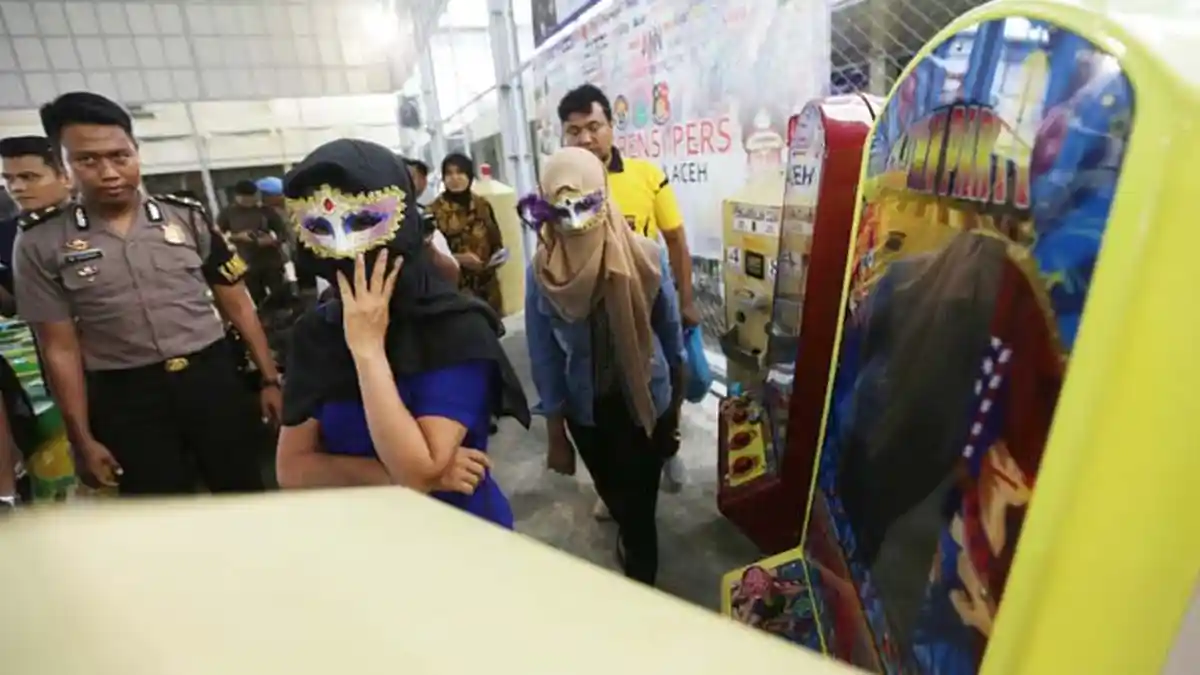 Polisi Gerebek  Funland Peunayong