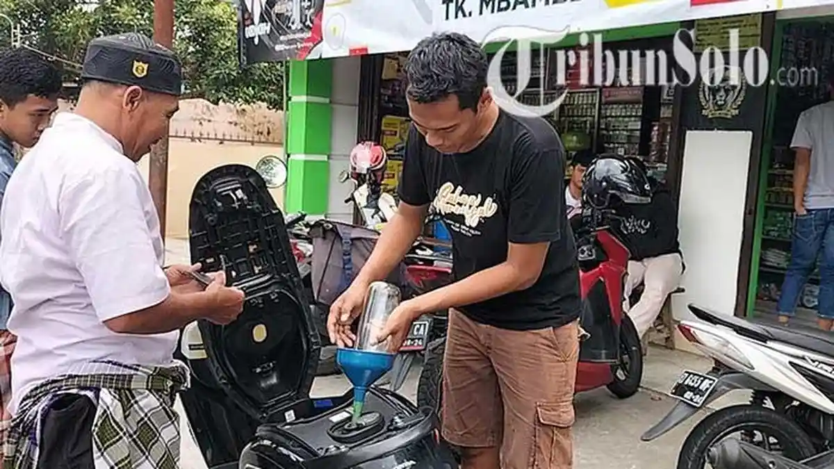 Hari Pertama Pertamax Naik Rp 12.500 Per Liter, Penjual Eceran Karanganyar Langsung Menaikkan Harga