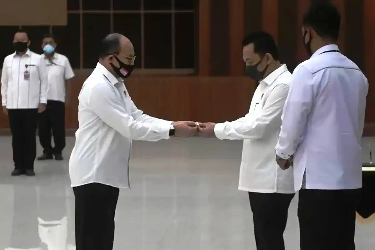 Polri: Brigjen Prasetijo Se-pesawat dengan Djoko Tjandra ke Pontianak dan Ada Komunikasi Langsung