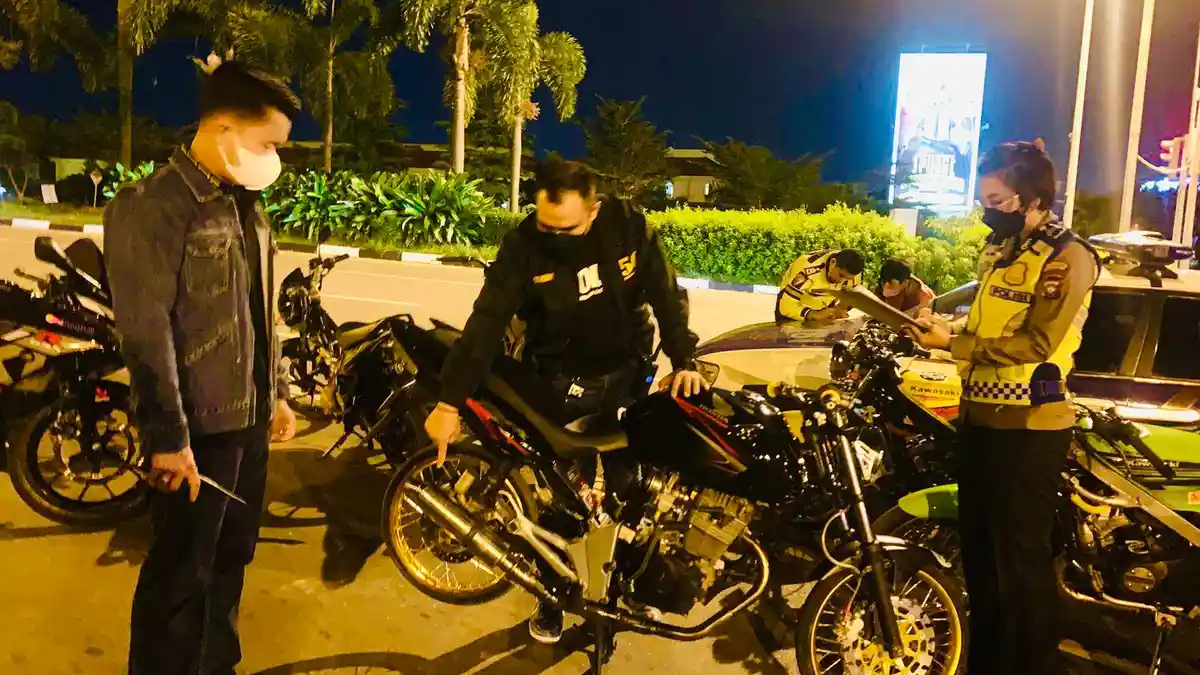 60 Pebalap Liar dan Knalpot Brong Kena Razia Satlantas Polresta Barelang Batam di 6 Wilayah