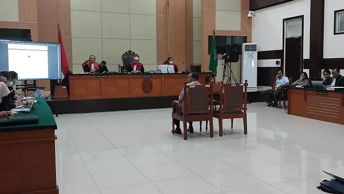 Sidang Lanjutan Haris Azhar dan Fatia Hari Ini, Saksi Ahli dari Kemenkopolhukam Beri Keterangan