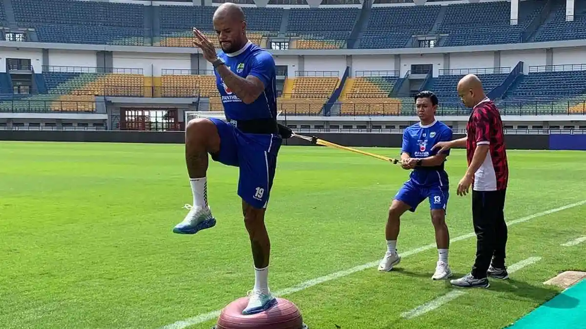 David da Silva dan Marc Klok Janjikan Kemenangan Persib Kontra PSS Sleman