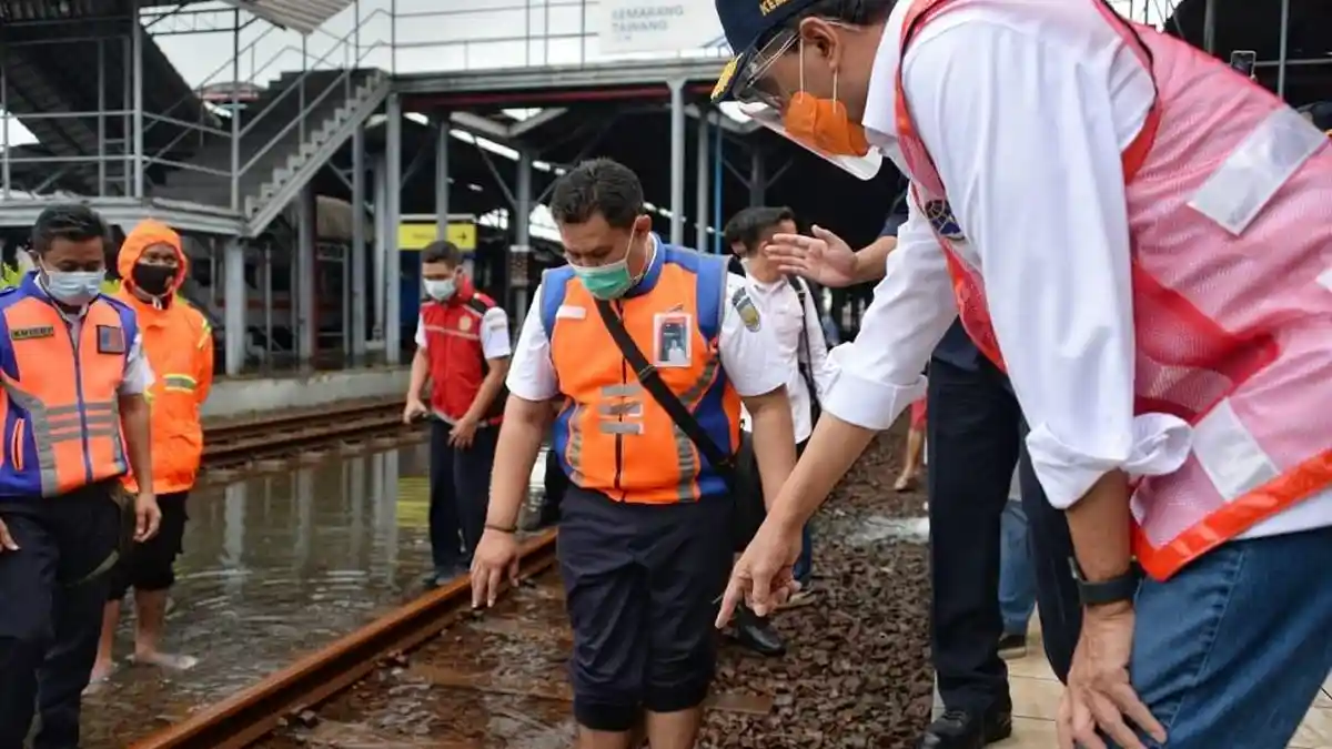 Bandara dan Stasiun KA di Semarang Terendam Banjir, Ini yang Dilakukan Pemerintah
