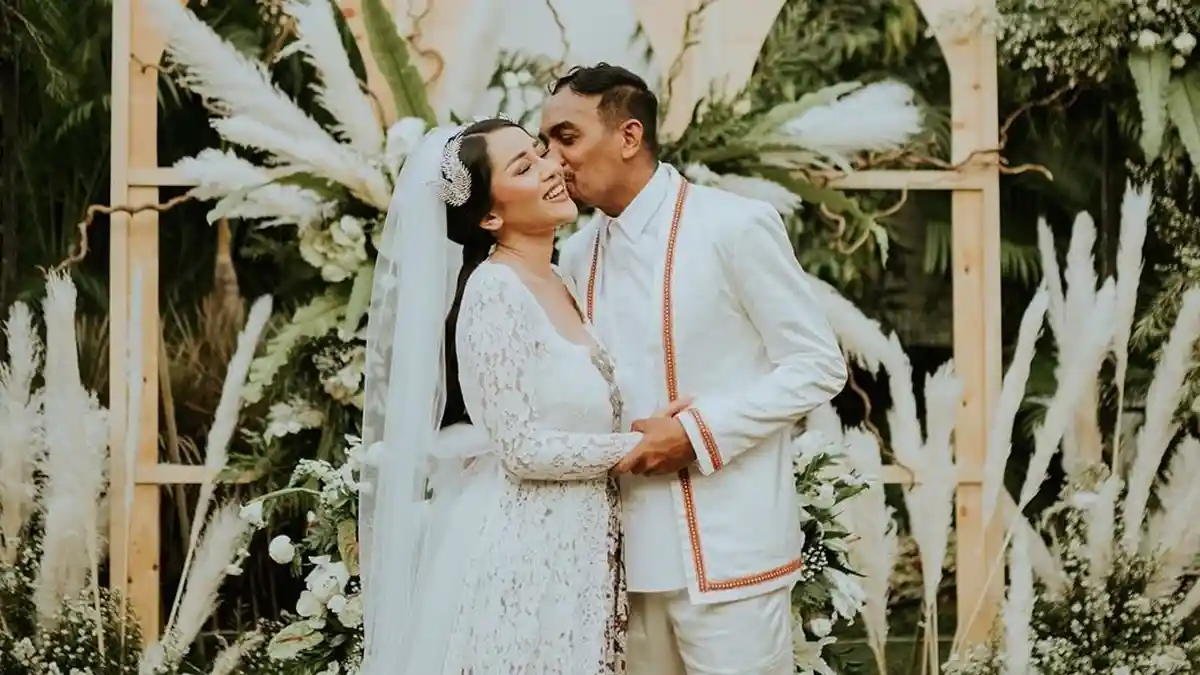 Mengenang Glenn Fredly, Ini 5 Momen Romantis Bersama Sang Istri, Mutia Ayu