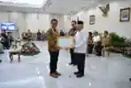 CEO Tribun Network Raih Penghargaan dari Wakil Presiden