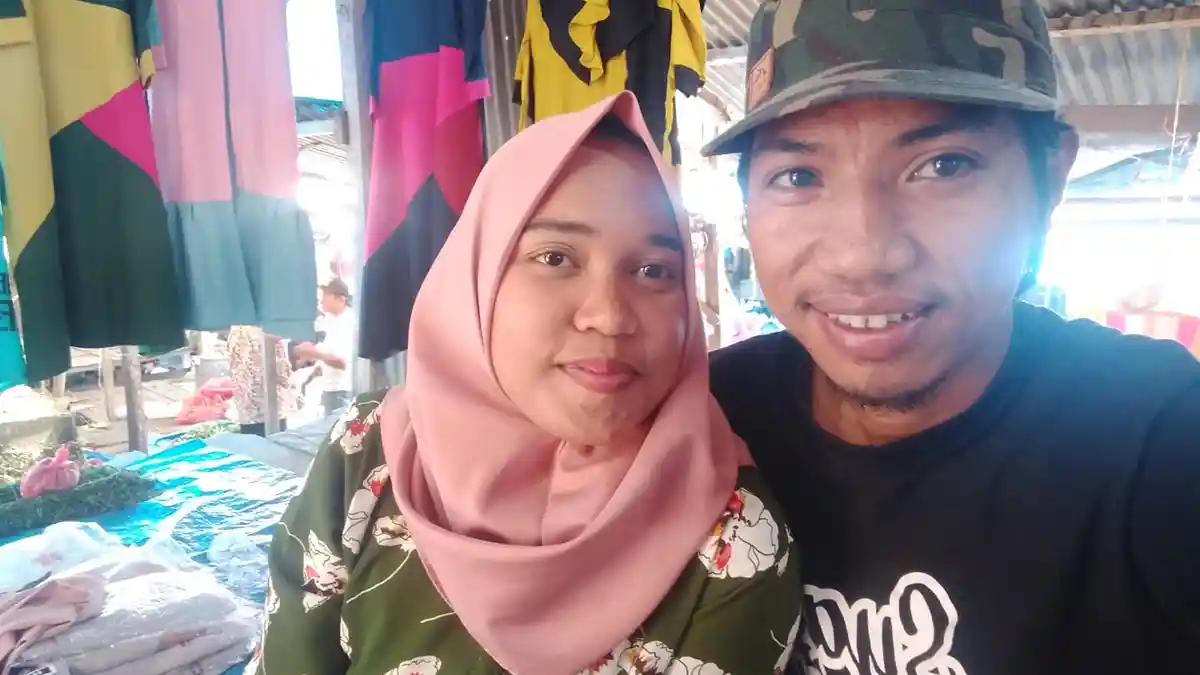 Berkat Sinyal Kuat Telkomsel, Jualan dari Pelosok Jadi Lancar, Sampai Bisa Punya Banyak Reseller