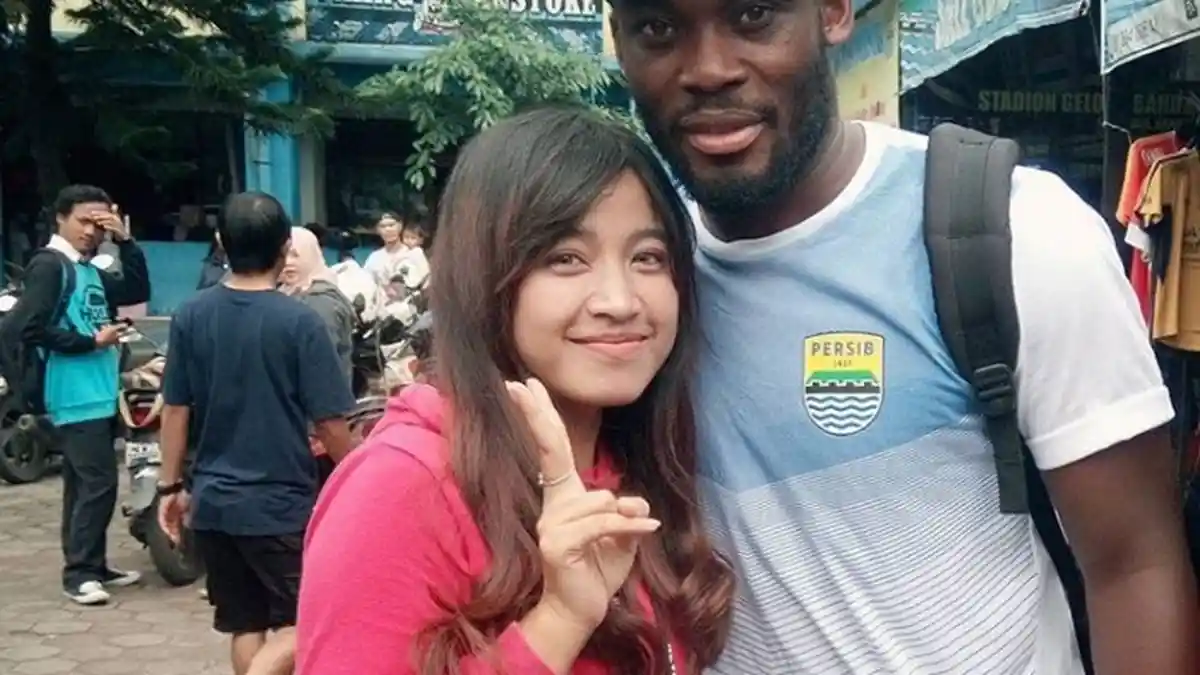 Unggahan Ini Jadi Bukti Michael Essien Benar Hengkang dari Persib